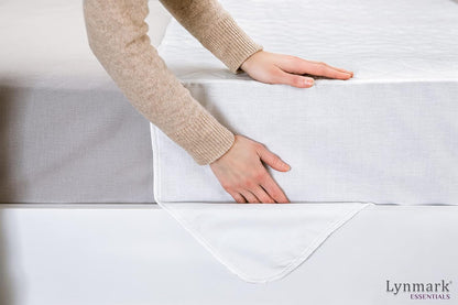 Single Size Bed Pad With Tucks - White (Available in 1 or 2 Packs) Lynmark