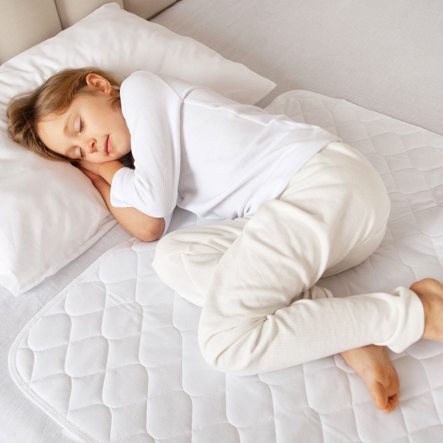 Potty Training Bed Pad For Toddler & Single Size Bed - White Lynmark
