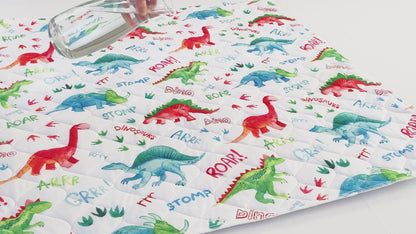 Lynmark Dinosaur potty training bed pad non-slip - product demo video