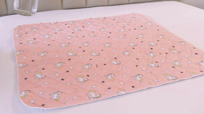 Lynmark Unicorn potty training bed pad non-slip - product demo video